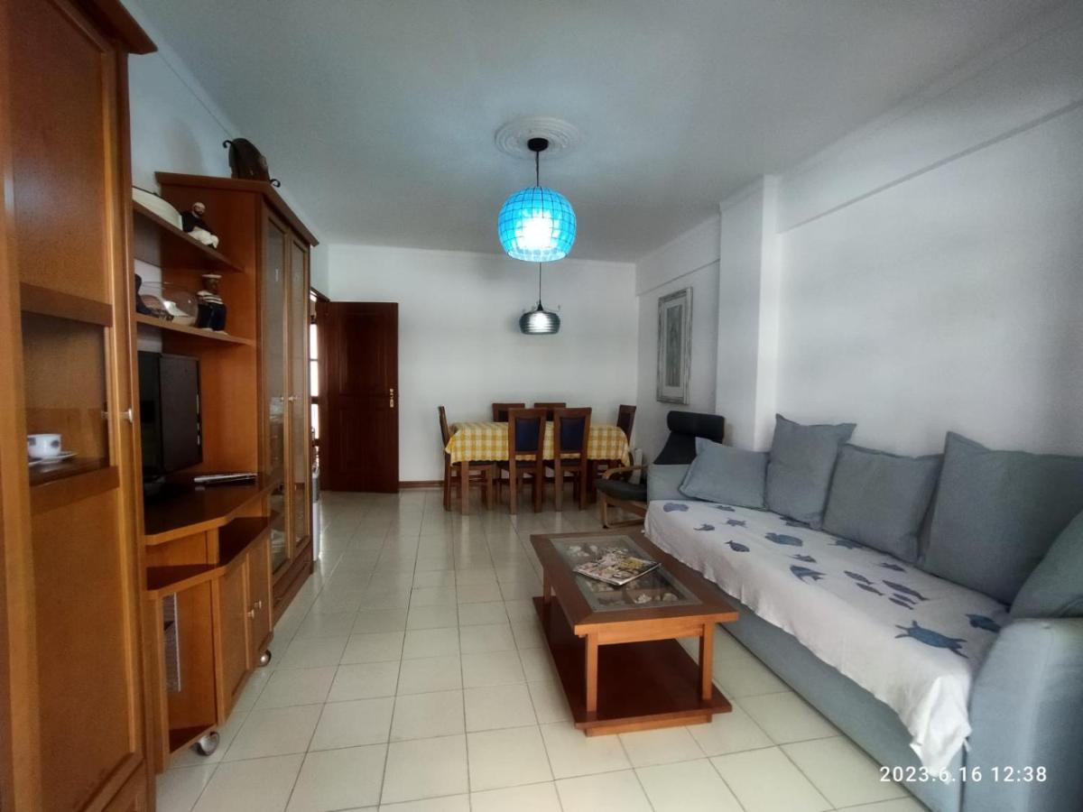 Cozy Apartment In Quarteira Exterior photo