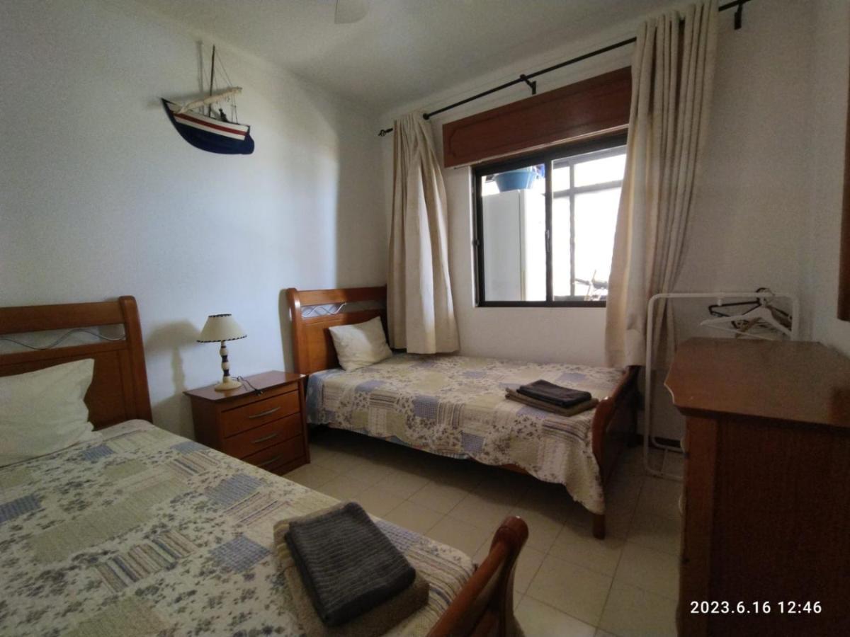 Cozy Apartment In Quarteira Exterior photo