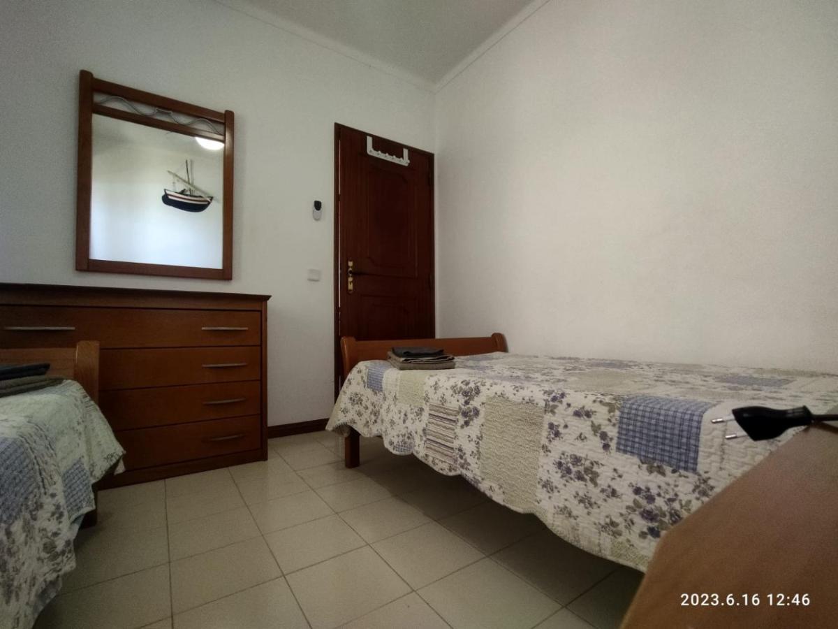 Cozy Apartment In Quarteira Exterior photo