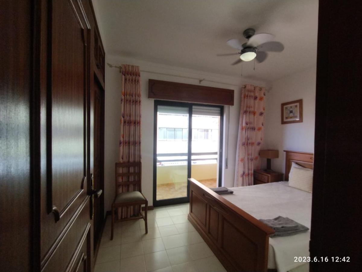 Cozy Apartment In Quarteira Exterior photo