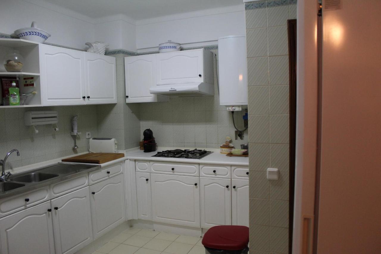 Cozy Apartment In Quarteira Exterior photo
