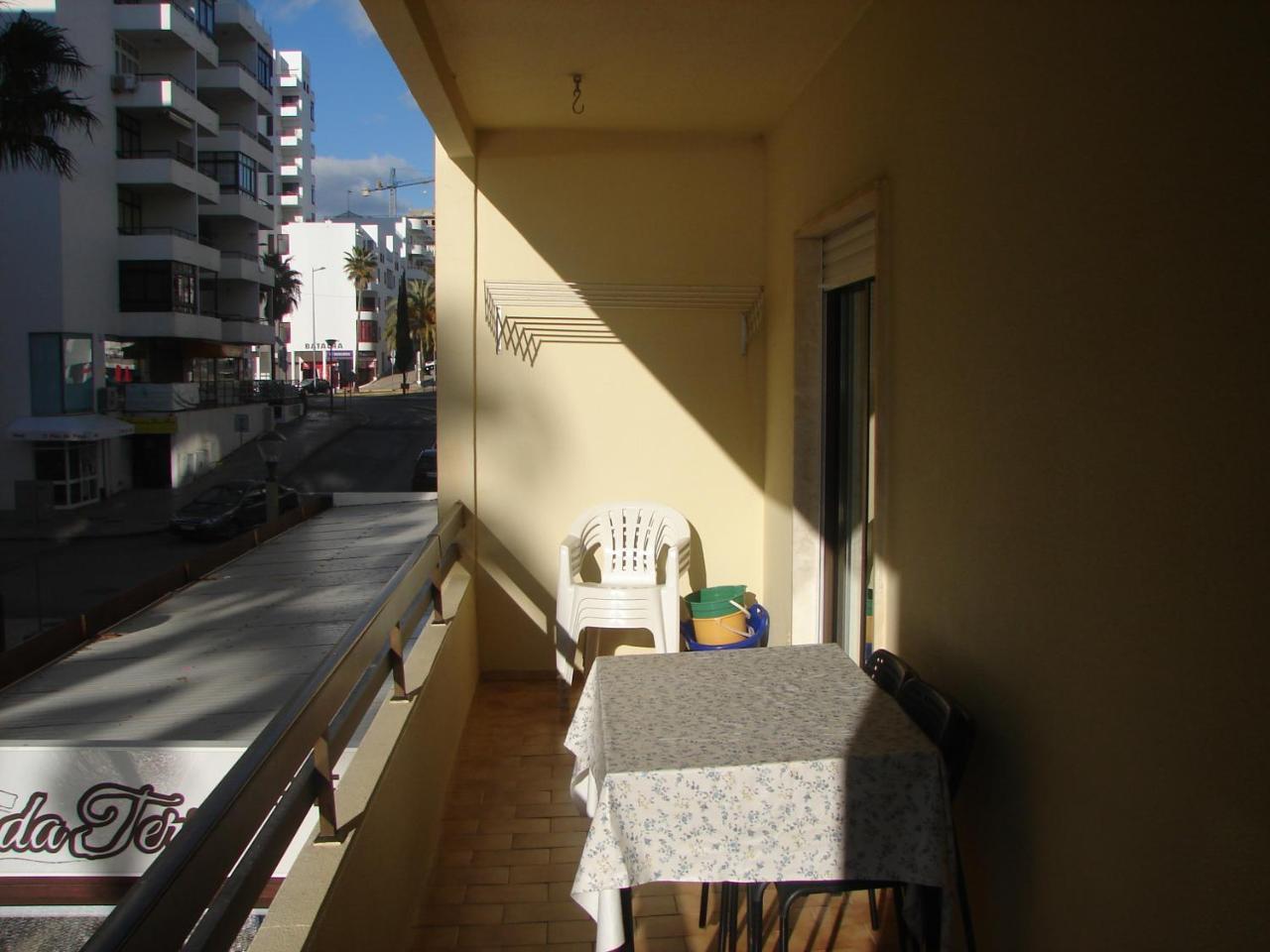 Cozy Apartment In Quarteira Exterior photo